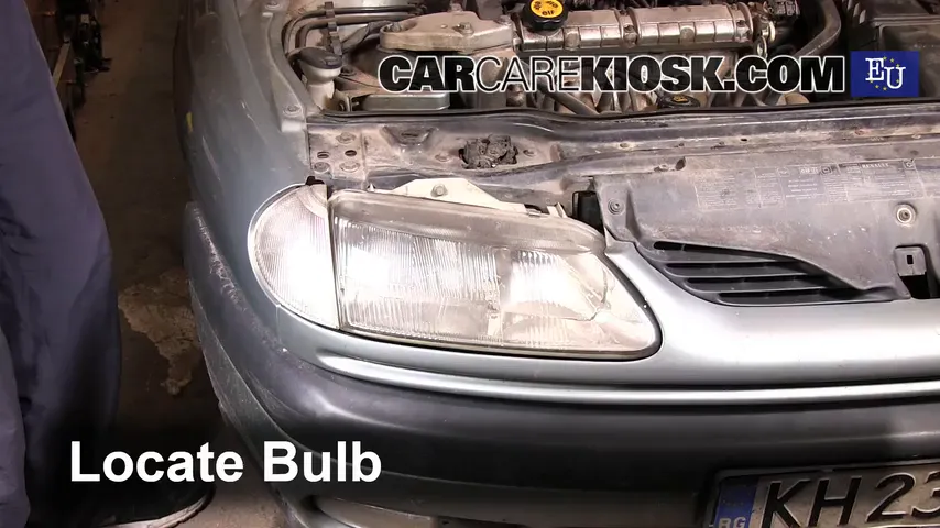 1997 Renault Laguna Combi 1.6L 4 Cyl. Lights Turn Signal - Front (replace bulb)